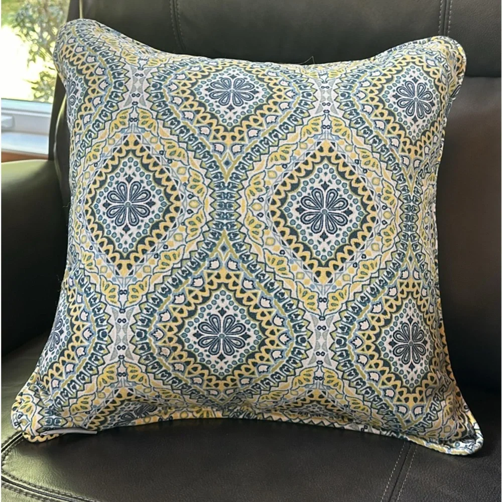 Like new! Domain Navy blue and gold medallion pillow
